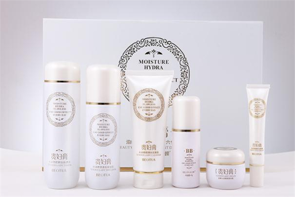 泊蝶贵妇膏六件套怎么样,泊蝶贵妇膏怎么样?