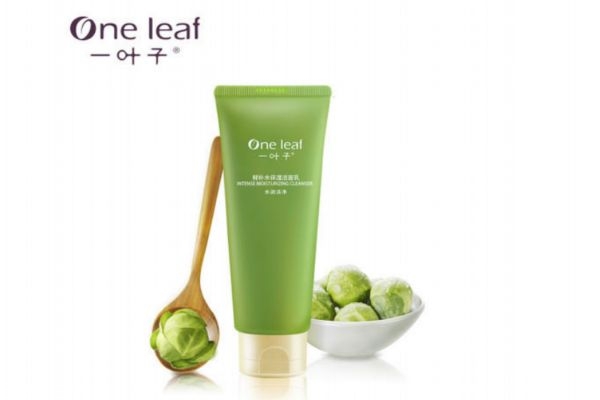 一叶子洁面乳好用吗,一叶子保湿乳和爽肤水怎么用