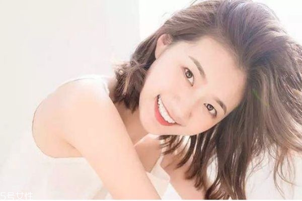 冬天怎么保养皮肤女,女生皮肤怎么保养