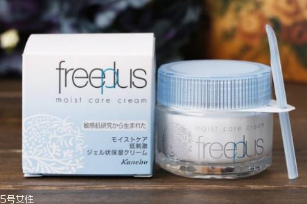 佳丽宝化妆品适合年龄