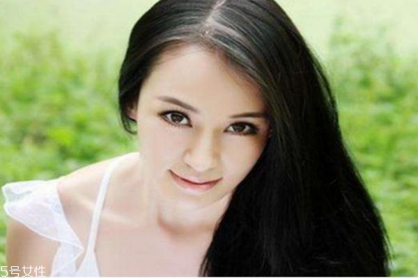 头发为什么很少,为什么会头发稀少 头发为什么很少,为什么会头发稀少