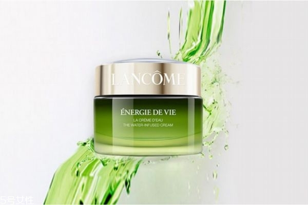 兰蔻水光润养活力日霜,兰蔻紧致焕白霜是晚上用还是白天用 兰蔻水光润养活力日霜,兰蔻紧致焕白霜是晚上用还是白天用