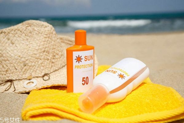 防晒霜是30倍好还是50倍好,冬天防晒霜买30还是50