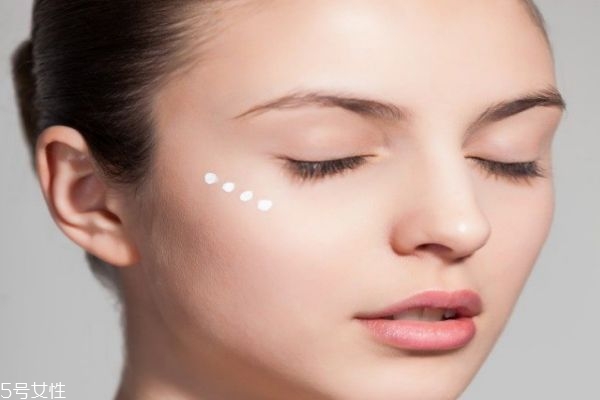 对黑眼圈最有效的眼霜,有黑眼圈用什么眼霜比较有效果