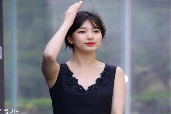 混合型皮肤用保湿型水乳还是控油型,油性皮肤用清爽型还是保湿型 混合型皮肤用保湿型水乳还是控油型,油性皮肤用清爽型还是保湿型