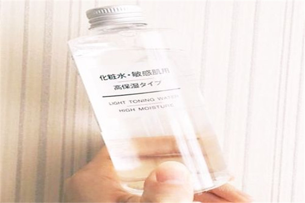 爽肤水是化妆水么,爽肤水跟化妆水有什么区别