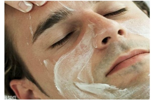 为什么会长黑头?,黑头多是什么原因