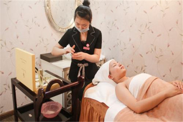 面膜每天敷好不好,经常敷面膜好吗