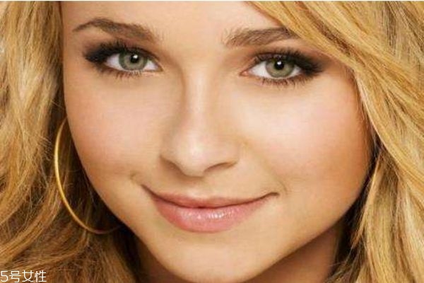 黄皮肤怎么才能变白,皮肤黄怎么变白