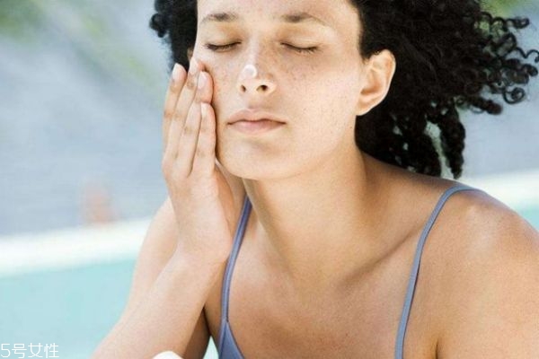 防晒霜怎么用才正确使用顺序,防晒怎么涂最正确