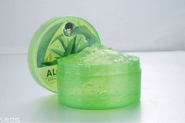 芦荟胶敷脸后要洗脸吗,芦荟胶敷完要洗脸吗