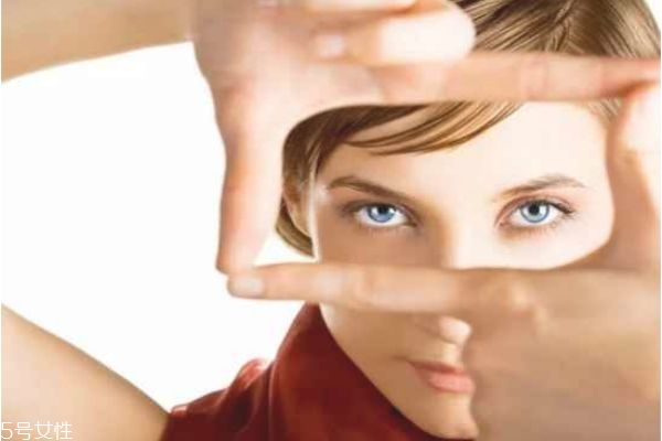 眼霜有什么作用和功效,眼霜有什么用处