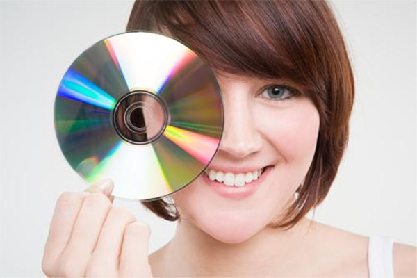 眼袋肿了还有点疼是什么原因,眼袋痛而且肿了