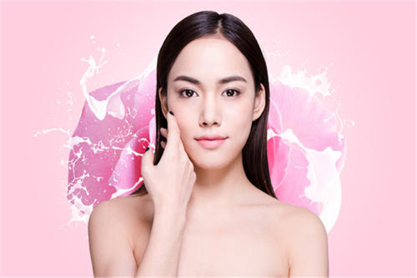 眼睛肿了热敷还是冷敷敷可以消肿,眼睛肿了用冷敷还是热敷 眼睛肿了热敷还是冷敷敷可以消肿,眼睛肿了用冷敷还是热敷