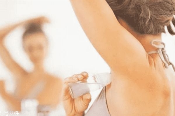 止汗喷雾对身体有害吗,长期喷止汗喷雾有副作用吗 止汗喷雾对身体有害吗,长期喷止汗喷雾有副作用吗