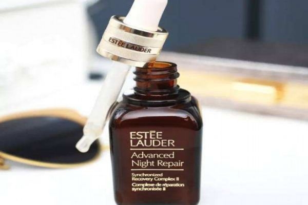 雅诗兰黛小棕瓶是精华还是肌底液,小棕瓶是精华液还是肌底液