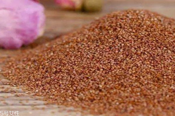 贴海藻面膜有什么效果,海藻面膜的功效和作用 海藻面