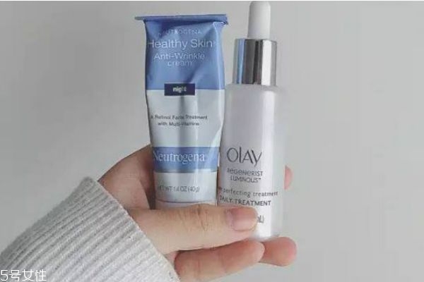 olay小白瓶配什么水,olay小白瓶是精华还是乳液 olay小白瓶配什么水,olay小白瓶是精华还是乳液