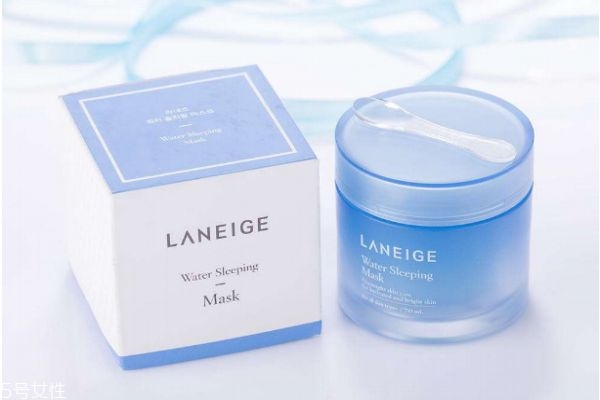 敷睡眠面膜之前要不要擦护肤品,涂完睡眠面膜还需要涂抹护肤品吗