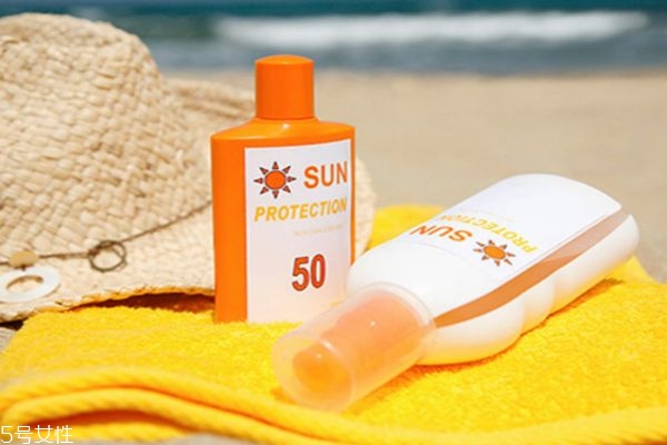 哪个牌子的防晒霜好用防晒效果好,什么牌子的防晒霜效果好又安全 哪个牌子的防晒霜好用防晒效果好,什么牌子的防晒霜效果好又安全