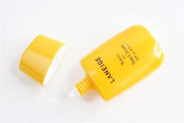 兰芝防晒霜朝露和柔雾有什么区别,兰芝朝露防晒霜怎么样