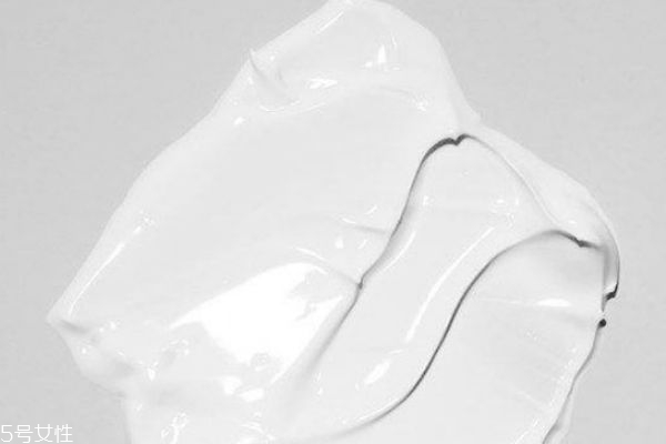 防护乳什么时候用,防护乳用的顺序