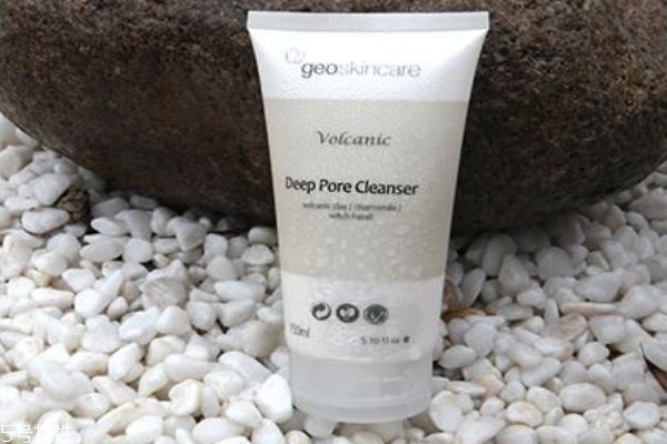 纽西之谜火山泥洗面奶,纽西之谜火山岩泥毛孔清透洁面乳