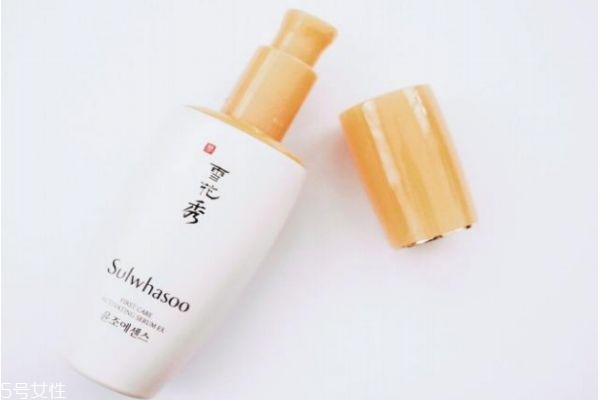 润燥精华是水前还是水后,润燥精华后还要用精华吗 润燥精华是水前还是水后,润燥精华后还要用精华吗