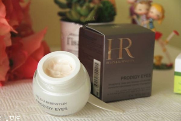 15g的眼霜能用多久,15g眼霜可以用多久 15g的眼霜能用多久,15g眼霜可以用多久