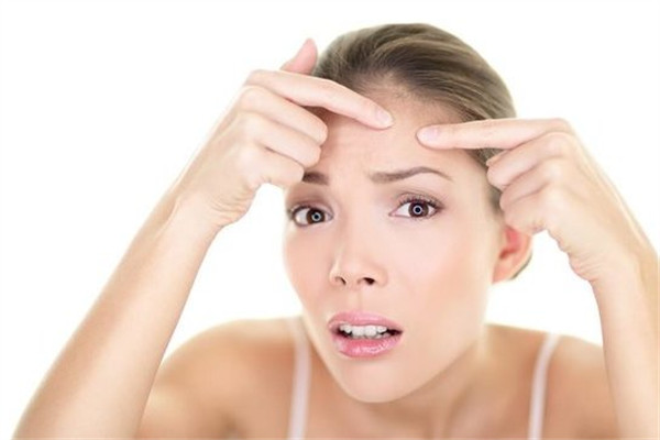 补水喷雾用在哪个护肤步骤,补水喷雾的正确使用顺序