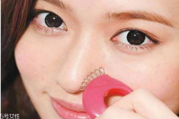 鼻子两侧有红血丝怎么消除,鼻翼两侧长期发红怎么改善 鼻子两侧有红血丝怎么消除,鼻翼两侧长期发红怎么改善