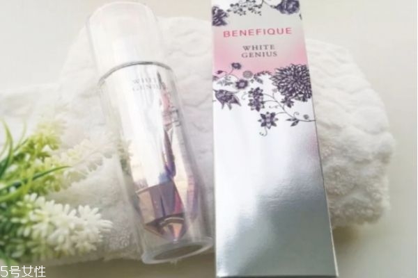 日本好用的美白精华,日系美白产品哪个好 日本好用的美白精华,日系美白产品哪个好