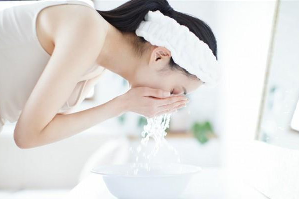 李佳琦推荐的洗面奶有哪些,李佳琦直播间洗面奶