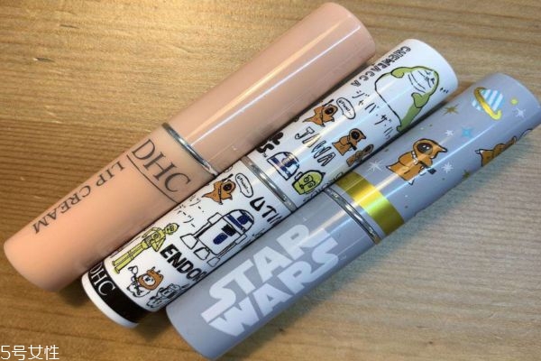 什么唇膏最好用又安全,什么品牌唇膏滋润效果好