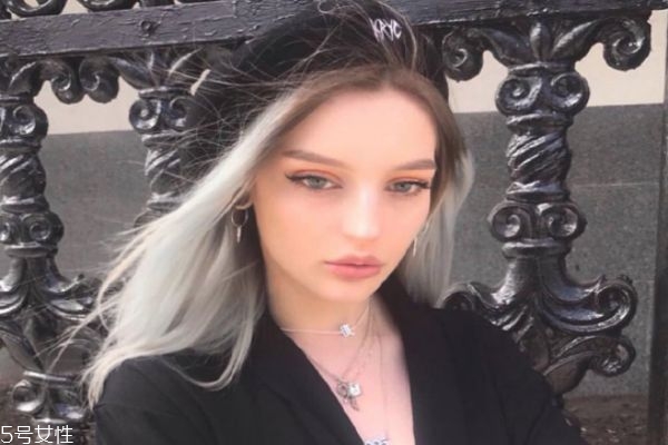 脸部严重缺水怎么补水最快,脸部严重缺水怎么补水 脸部严重缺水怎么补水最快,脸部严重缺水怎么补水