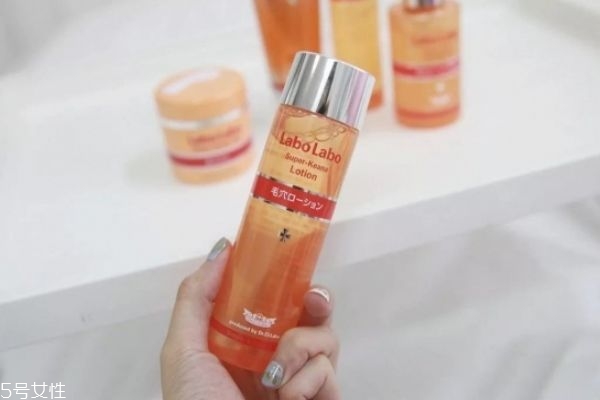 护肤品必须要用一套的吗,护肤品必须用一整套吗