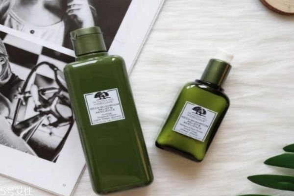 痘痘肌适合用什么水乳排行,痘痘肌用什么水乳比较好 痘痘肌适合用什么水乳排行,痘痘肌用什么水乳比较好