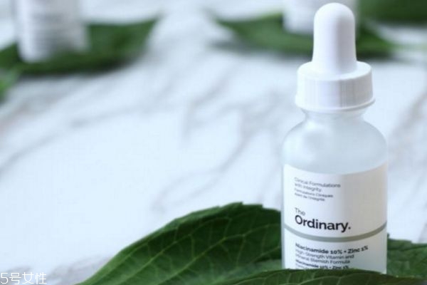 烟酰胺会长痘痘吗,用含有烟酰胺的护肤品会长痘吗 烟酰胺会长痘痘吗,用含有烟酰胺的护肤品会长痘吗