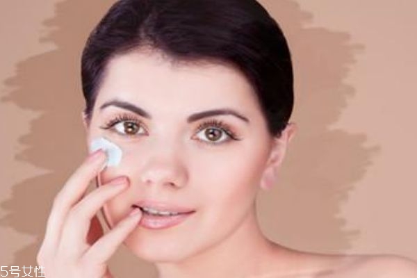 面部拔罐放血的好处和坏处,脸上拔罐放血好吗