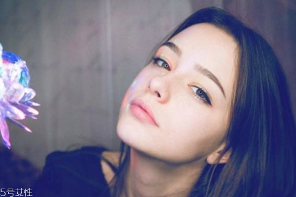 油性皮肤一天可以洗三次脸吗,一天可以洗三次脸吗