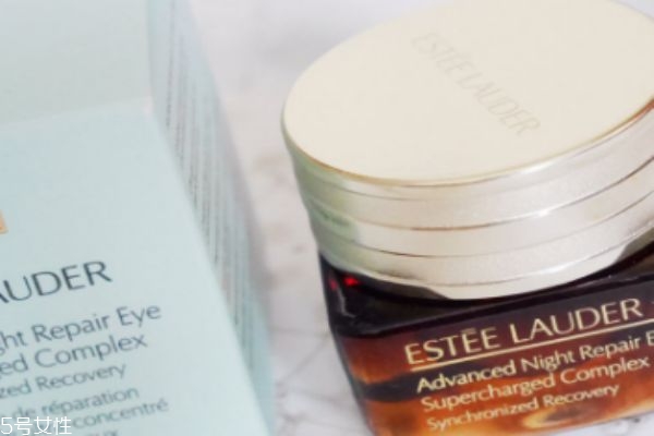 雅诗兰黛眼霜和眼精华哪个好用,雅诗兰黛眼部精华跟眼霜有何区别