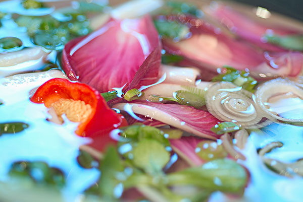 洋葱水治疗感冒吗,洋葱水可以喝感冒药一起吃吗 洋葱水治疗感冒吗,洋葱水可以喝感冒药一起吃吗