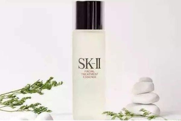 用了精华液还要用霜吗?,用了精华液还要用精华霜吗