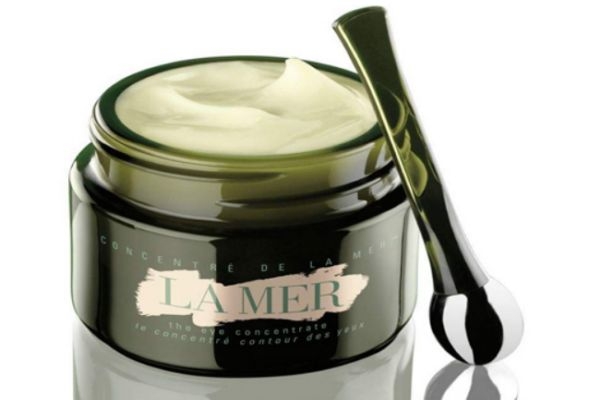 护肤先用水还是眼霜,先用眼霜还是水乳霜 护肤先用水还是眼霜,先用眼霜还是水乳霜