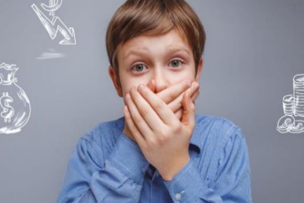 为什么经常容易打嗝想吐,为什么很容易打嗝 为什么经常容易打嗝想吐,为什么很容易打嗝