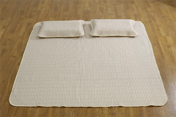 老人可以睡乳胶凉席吗?,乳胶凉席冬天可以睡吗