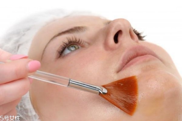 睡眠面膜直接涂脸上可以吗,睡眠面膜直接涂在脸上会怎样