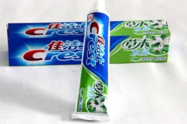 烫伤牙膏可以治疗烫伤吗,牙膏可以治疗烫伤吗