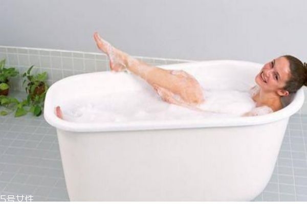 多久泡一次澡好呢,多久泡一次澡比较好