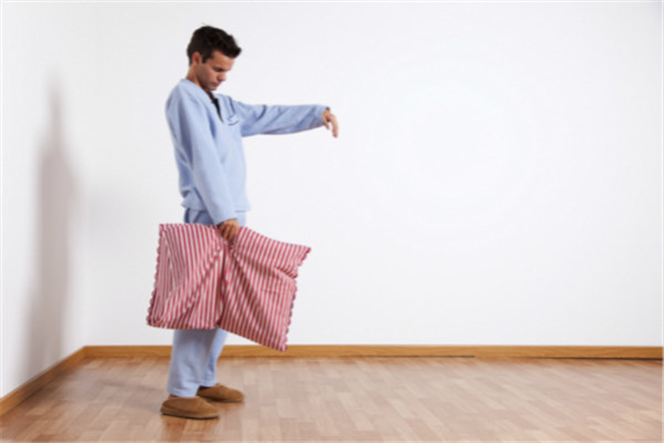 眼睫毛下垂怎么改善,眼睫毛下垂怎么办 眼睫毛下垂怎么改善,眼睫毛下垂怎么办